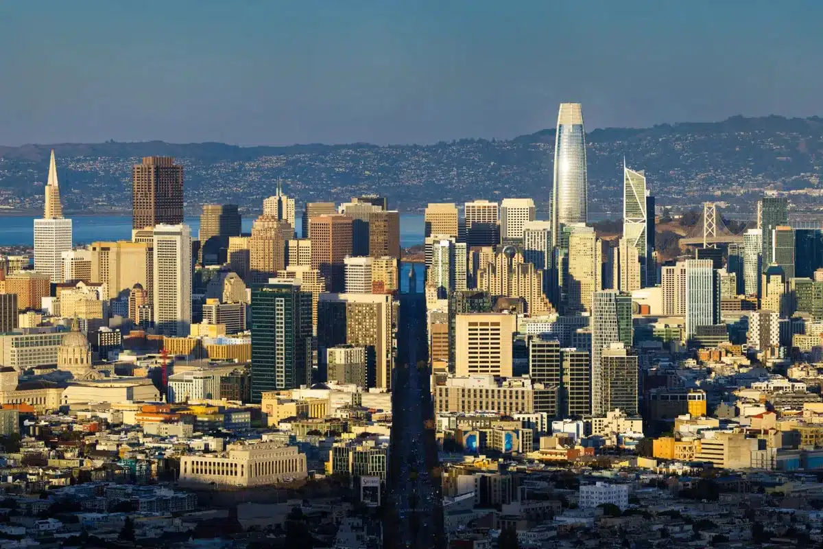 San francisco skyline centered on market street